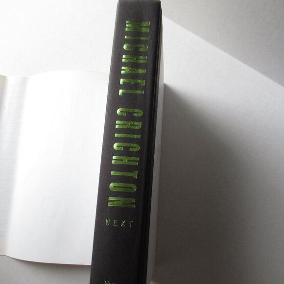 First Edition Michael Crichton NEXT - Picture 8 of 9